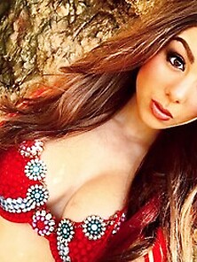 Hot Pics Of Kira Kosarin