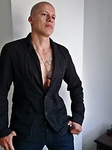 Latin Gay Nickholasx Striptease