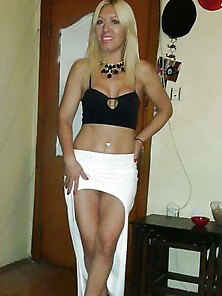 Turkish Blonde Kerhane Karisi