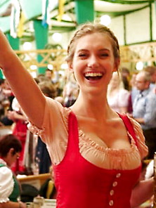 Sexy Dirndl Girls 227