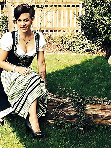 Girls Im Dirndl