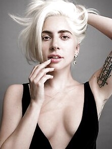 Lady Gaga Hot