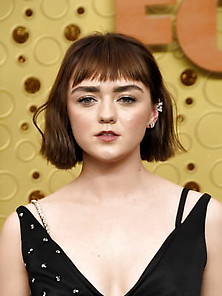 Maisie Williams - Emmys '19