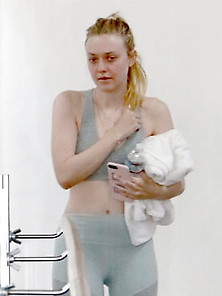 Dakota Fanning Outside La Gym