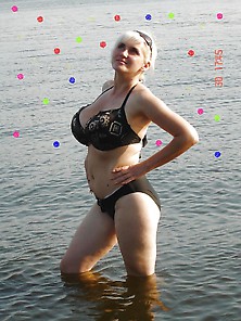 Busty Russian Woman 3043