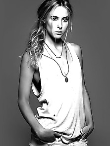 Gillian Zinser