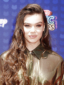 Hailee Steinfeld Rdmas 2017