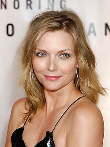 Michelle Pfeiffer - 2003