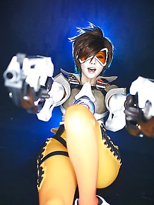 Tracer Coplays And Fan Arts!