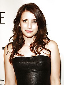 Gorgeous Emma Roberts Xx