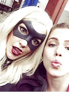 Katie Cassidy And Emily Bett Rickard