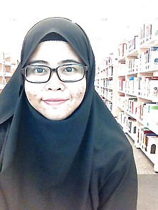 Malay-Awek Tudung Uitm