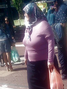 Candid Hijab Turkish Mature