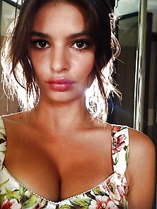 Emily Ratajkowski