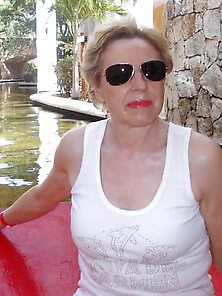 Lourdes Sexy Mom Inlaw