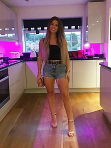 More Sexy Legs Teens In Heels