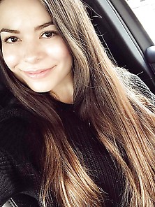 Miranda Cosgrove Instagram 2017