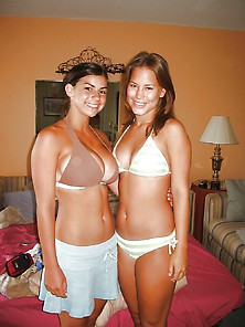 Bikini 2Girl Favs