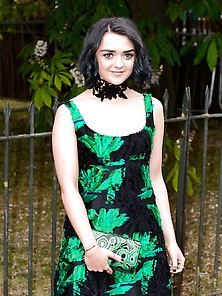 Maisie Williams Serpentine Party (Pt3)