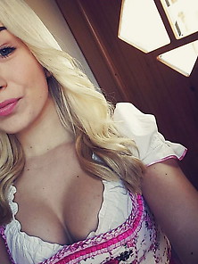 Sexy Dirndl Girls 178