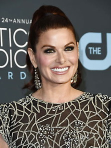 Debra Messing Critics Choice Awards '19