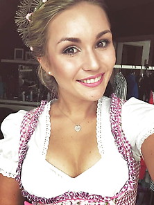 Sexy Dirndl Girls 245