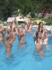 Topless Cheerleader Sluts Girls Trip