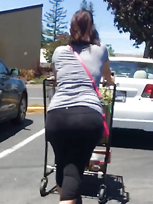 Big Plump Ass In Lycra Leggins Cougar