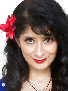 Shappi Khorsandi