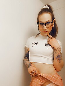 Suckin on some tranny pole