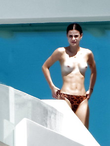 Lena Meyer-Landrut Topless Finally