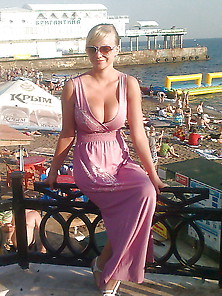 Busty Russian Woman 2784