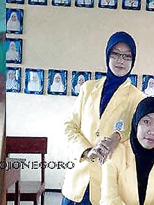 Tudung Siti Nurcholifah