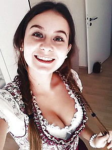 Hot Girls In Dirndl 4