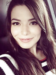 Miranda Cosgrove