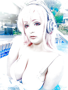 Cosplayer Kana (Big Boobs)