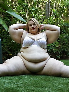 Beautiful Ssbbw Girl