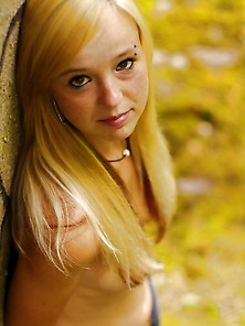 Blond Amateur 03