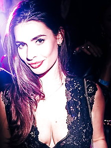 Girls Partying In Club - Paris #86