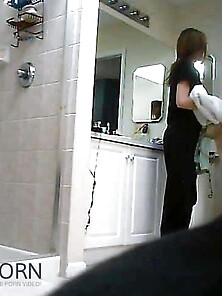 Voyeur Shower Chick